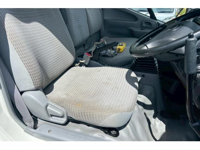 HINO DUTRO 2017 Image 31