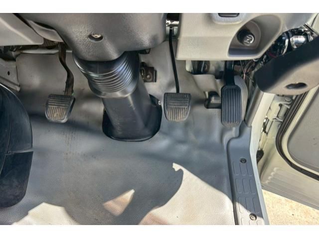 HINO DUTRO 2017 Image 31