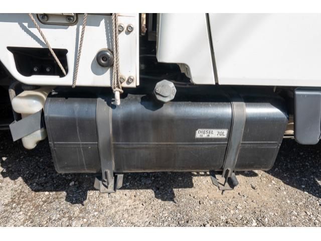 MITSUBISHI CANTER 2016 Image 31