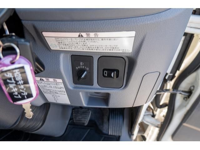 MITSUBISHI CANTER 2016 Image 31