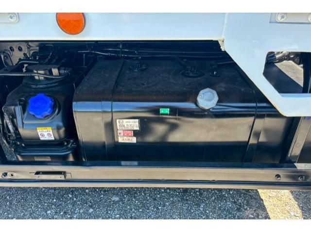 ISUZU ELF 2018 Image 31