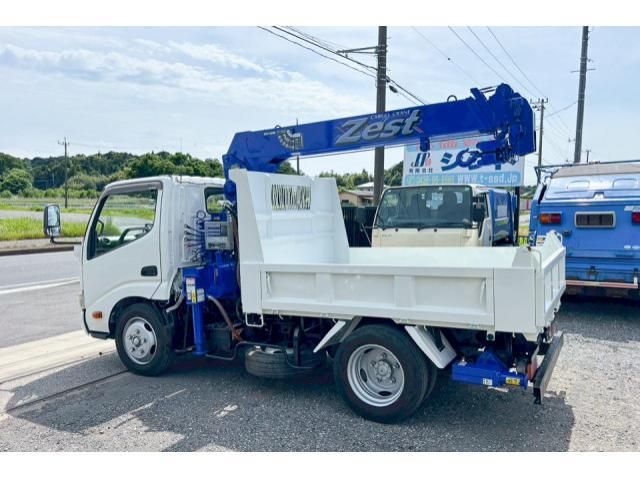 HINO DUTRO 2014 Image 31