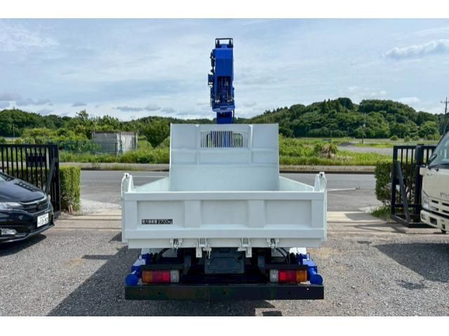 HINO DUTRO 2014 Image 31