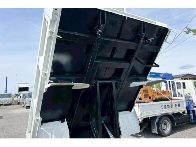 HINO DUTRO 2014 Image 31