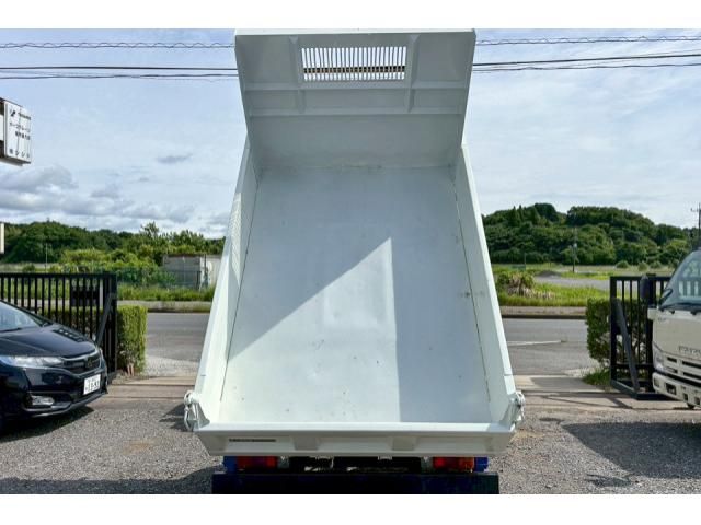 HINO DUTRO 2014 Image 31