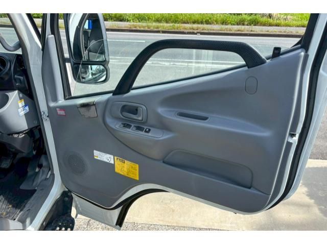 HINO DUTRO 2014 Image 31