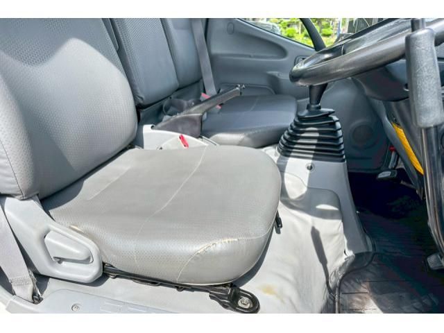 HINO DUTRO 2014 Image 31