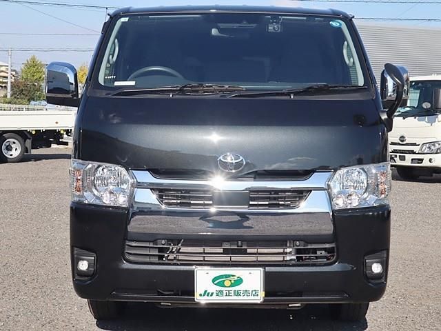 TOYOTA HIACE VAN 2WD 2023 Image 31