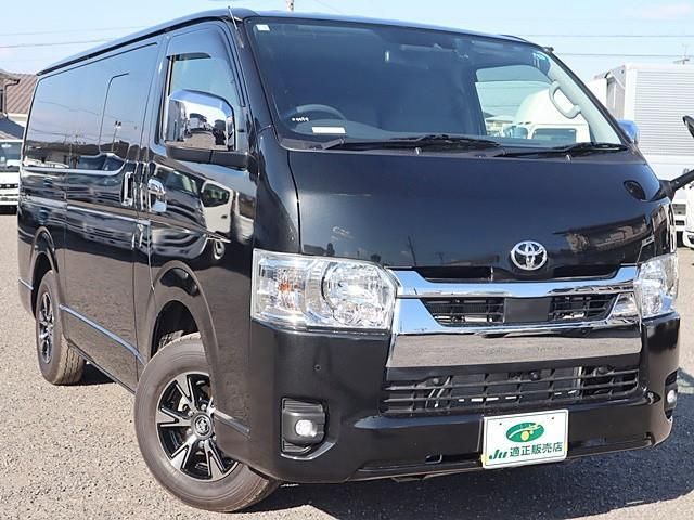 TOYOTA HIACE VAN 2WD 2023 Image 31
