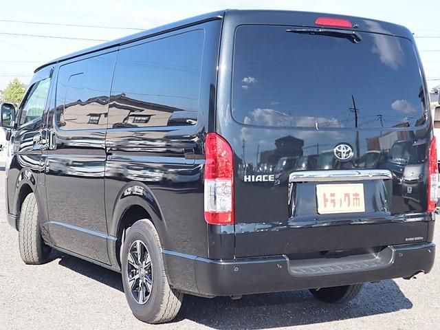 TOYOTA HIACE VAN 2WD 2023 Image 31
