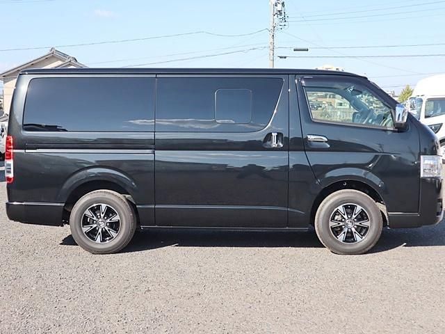 TOYOTA HIACE VAN 2WD 2023 Image 31