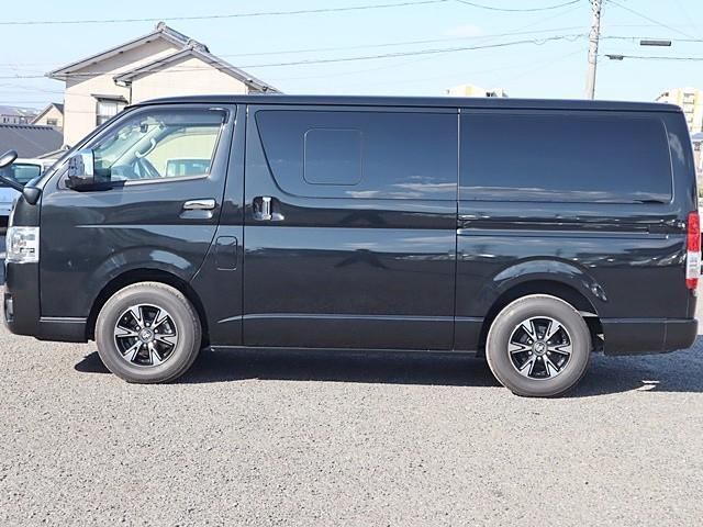 TOYOTA HIACE VAN 2WD 2023 Image 31