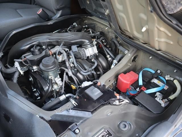 TOYOTA HIACE VAN 2WD 2023 Image 31