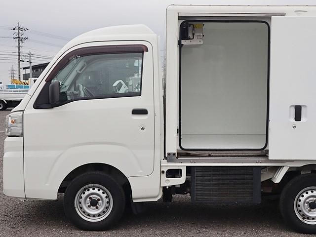 DAIHATSU HIJET TRUCK 2015 Image 31