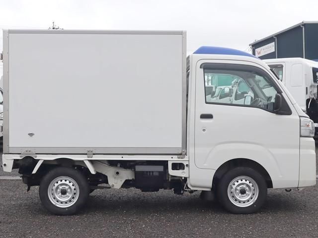 DAIHATSU HIJET TRUCK 4WD 2021 Image 31
