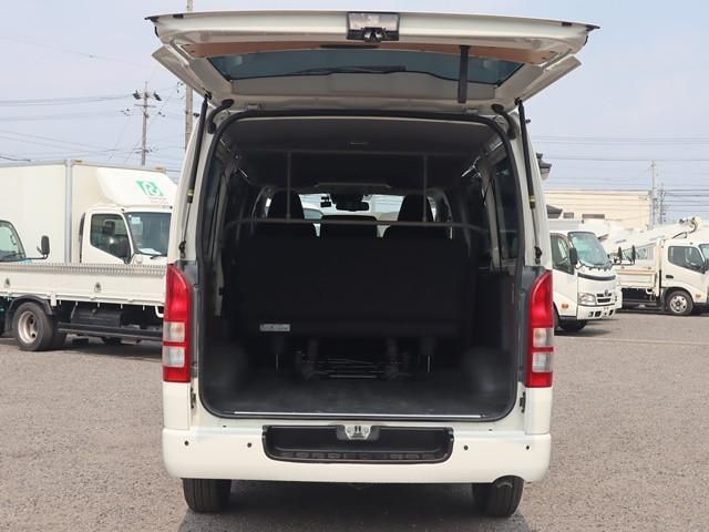 TOYOTA HIACE VAN 2WD 2022 Image 31