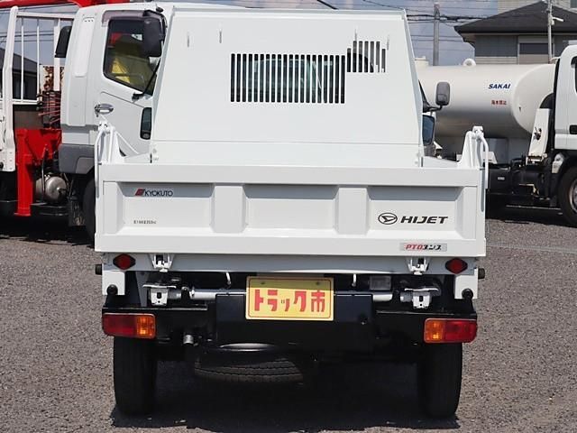 DAIHATSU HIJET TRUCK 4WD 2016 Image 31