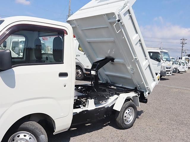 DAIHATSU HIJET TRUCK 4WD 2016 Image 31