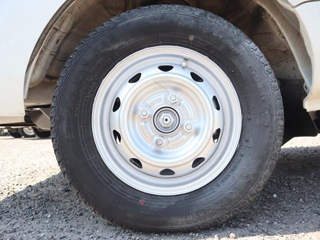 DAIHATSU HIJET TRUCK 4WD 2016 Image 31