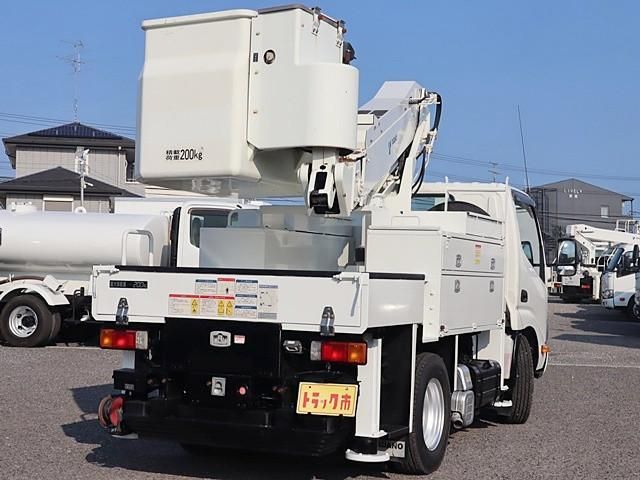 HINO DUTRO 2017 Image 31