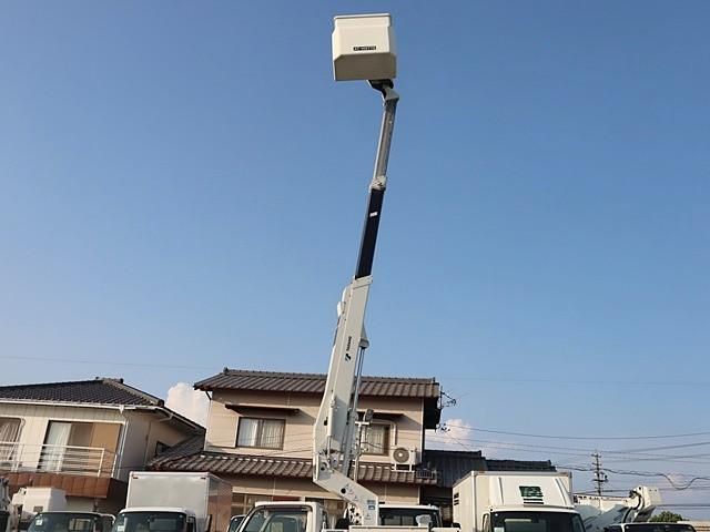 HINO DUTRO 2017 Image 31