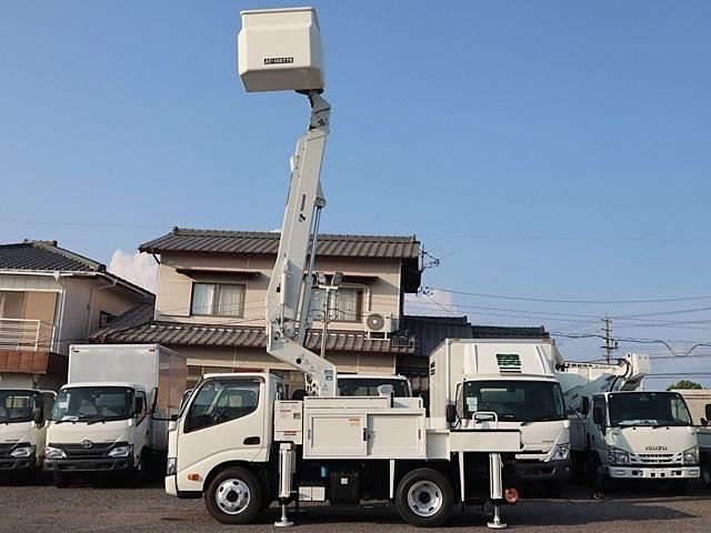 HINO DUTRO 2017 Image 31