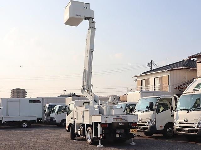 HINO DUTRO 2017 Image 31