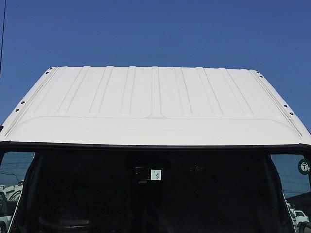 HINO DUTRO 2017 Image 31