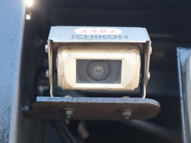 HINO DUTRO 2017 Image 31