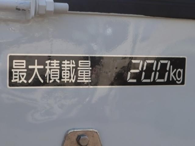 HINO DUTRO 2017 Image 31