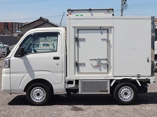 TOYOTA PIXIS TRUCK 2022 Image 31
