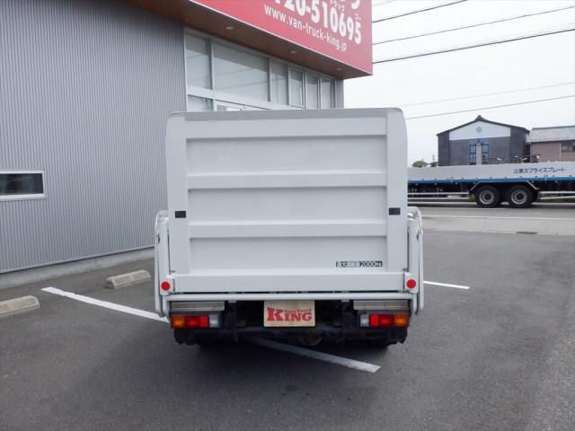 MITSUBISHI CANTER 2016 Image 31