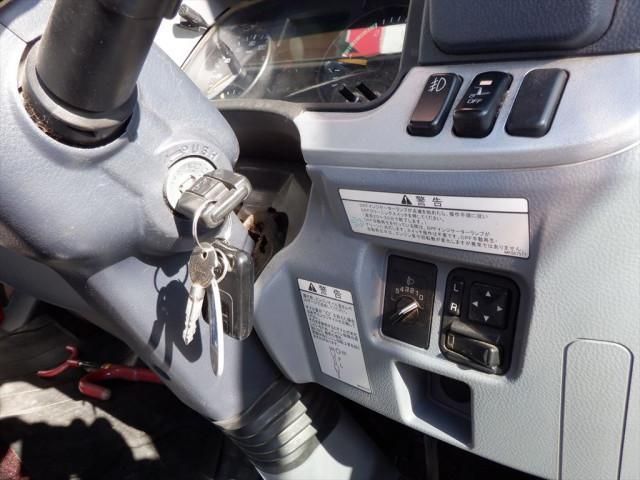 MITSUBISHI CANTER 2016 Image 31