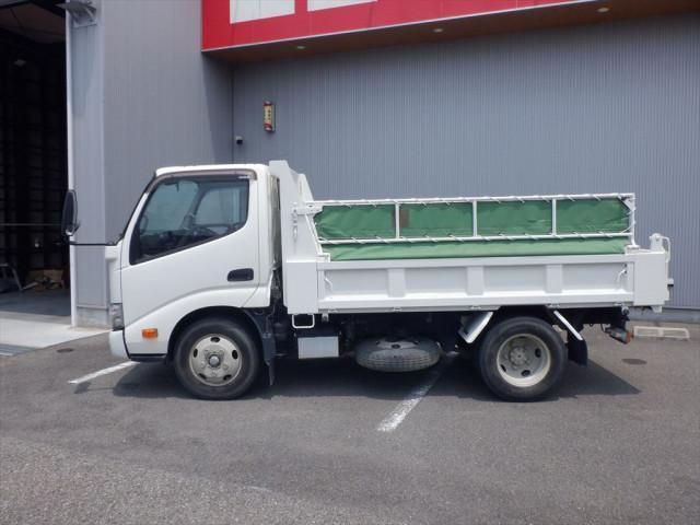 HINO DUTRO 2020 Image 31