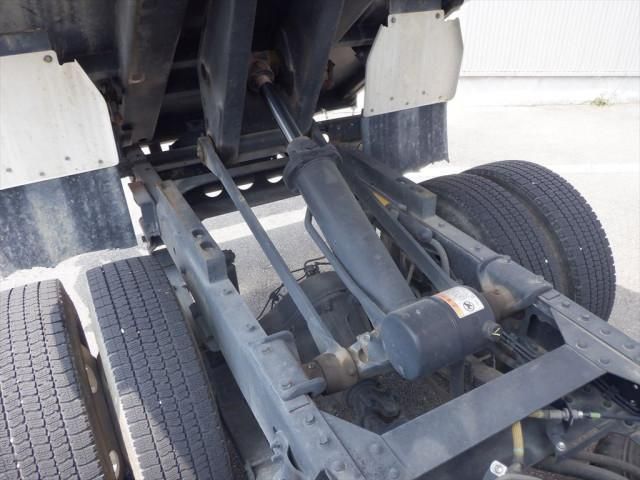 HINO DUTRO 2020 Image 31