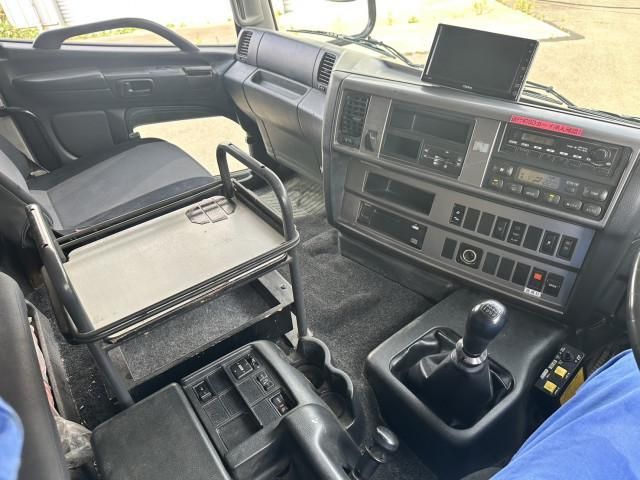 HINO PROFIA 2011 Image 31