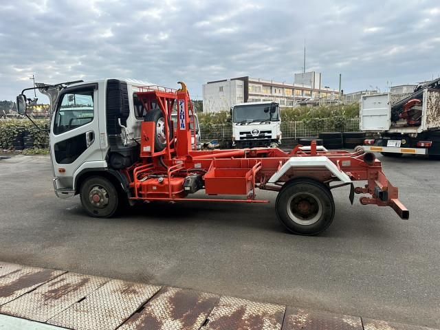 MITSUBISHI FUSOU FIGHTER 2016 Image 31