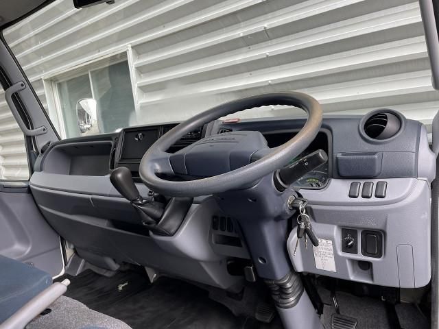 MITSUBISHI CANTER 2013 Image 31