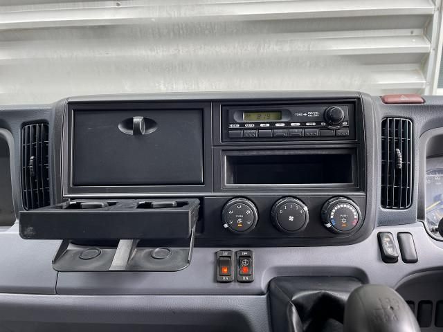 MITSUBISHI CANTER 2013 Image 31