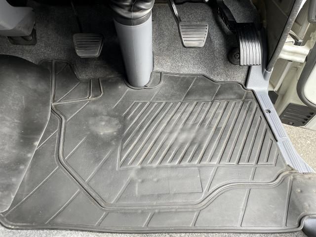 MITSUBISHI CANTER 2013 Image 31