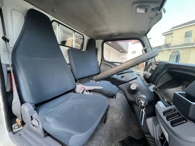 MITSUBISHI CANTER 2012 Image 31