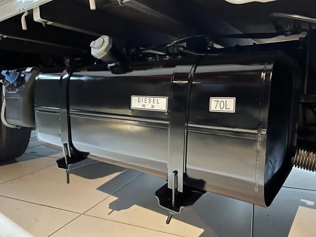 MITSUBISHI CANTER 2012 Image 31