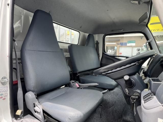 MITSUBISHI CANTER 2014 Image 31