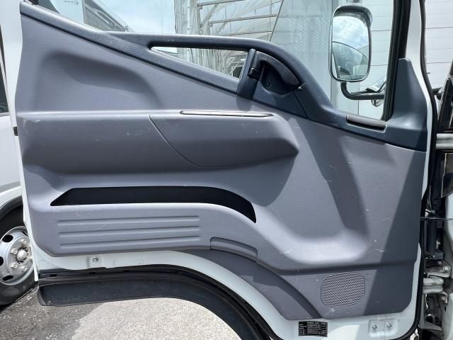 MITSUBISHI CANTER 2014 Image 31