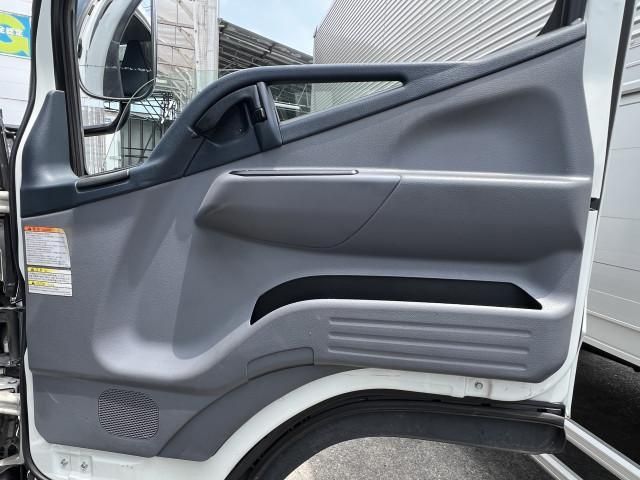 MITSUBISHI CANTER 2014 Image 31