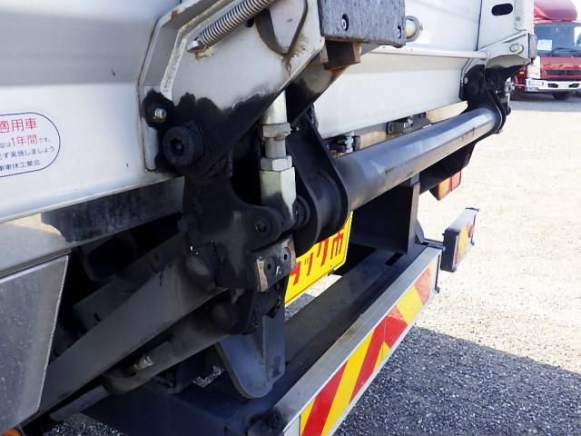 ISUZU FORWARD 2018 Image 31