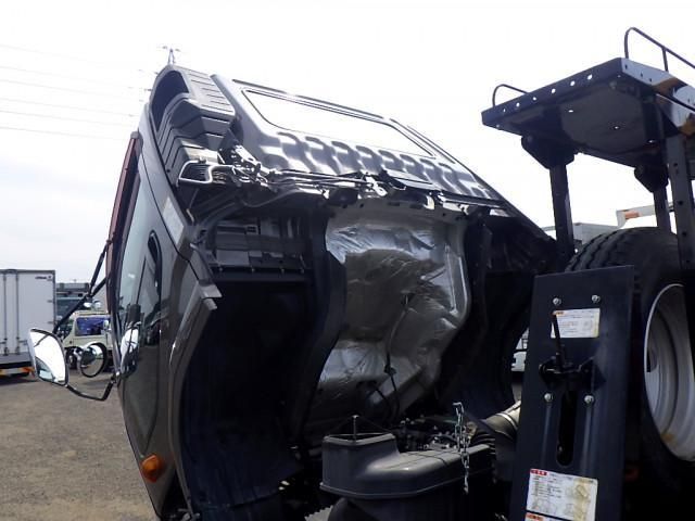 MITSUBISHI FUSOU FIGHTER 2017 Image 31