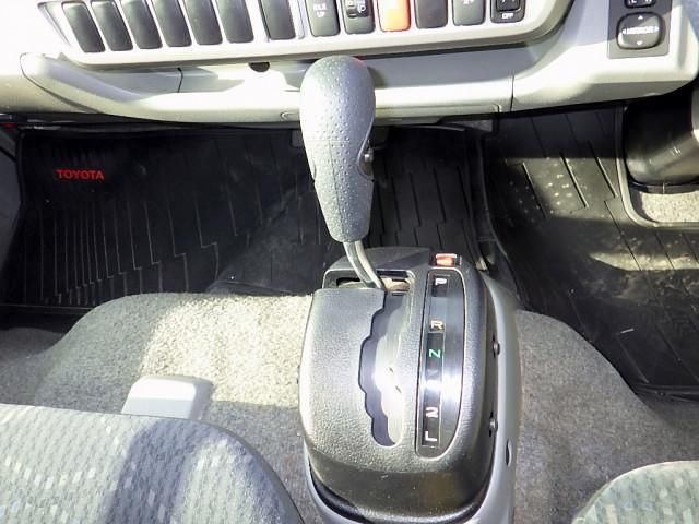 TOYOTA DYNA 2018 Image 31