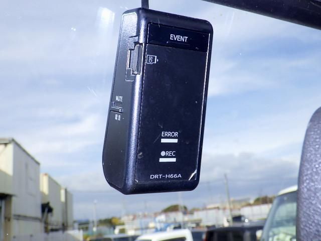 TOYOTA DYNA 2018 Image 31