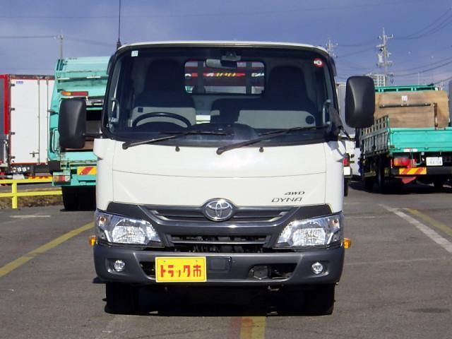 HINO DUTRO 2018 Image 31